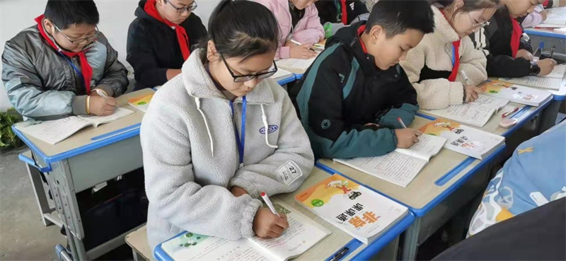 好习惯 益终身——勺湖小学“课堂常规班班行”评比活动